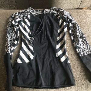 Lululemon top